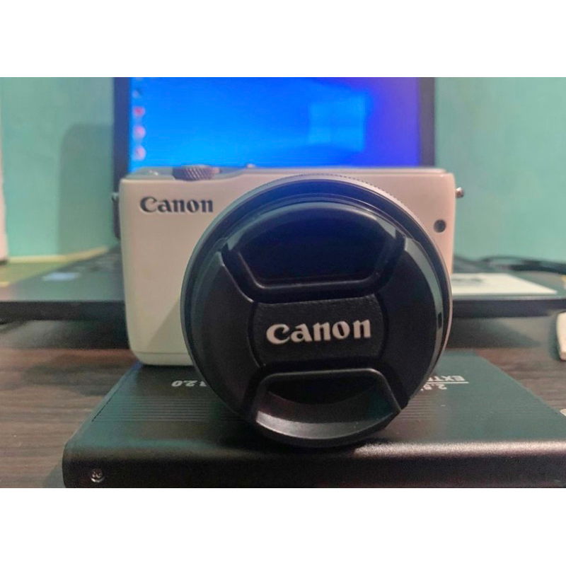 canon m10 second