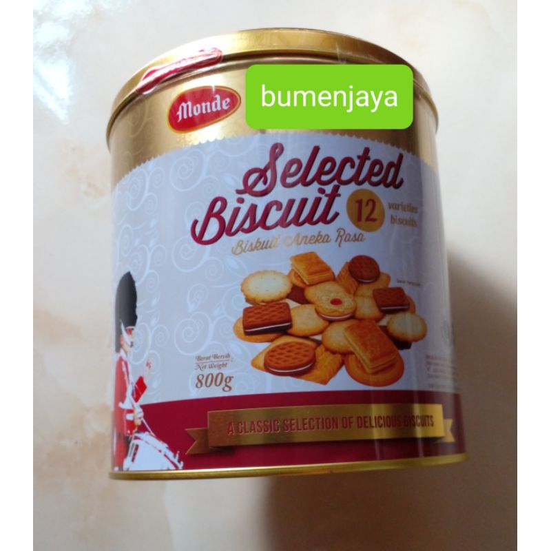 

Monde selected biscuit 800 gram kue kaleng monde exp lama