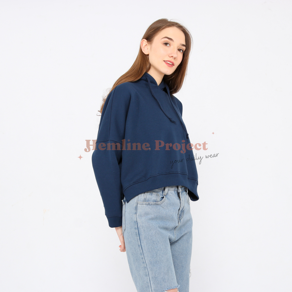 ILAYA Crop Sweater by Hemline Project