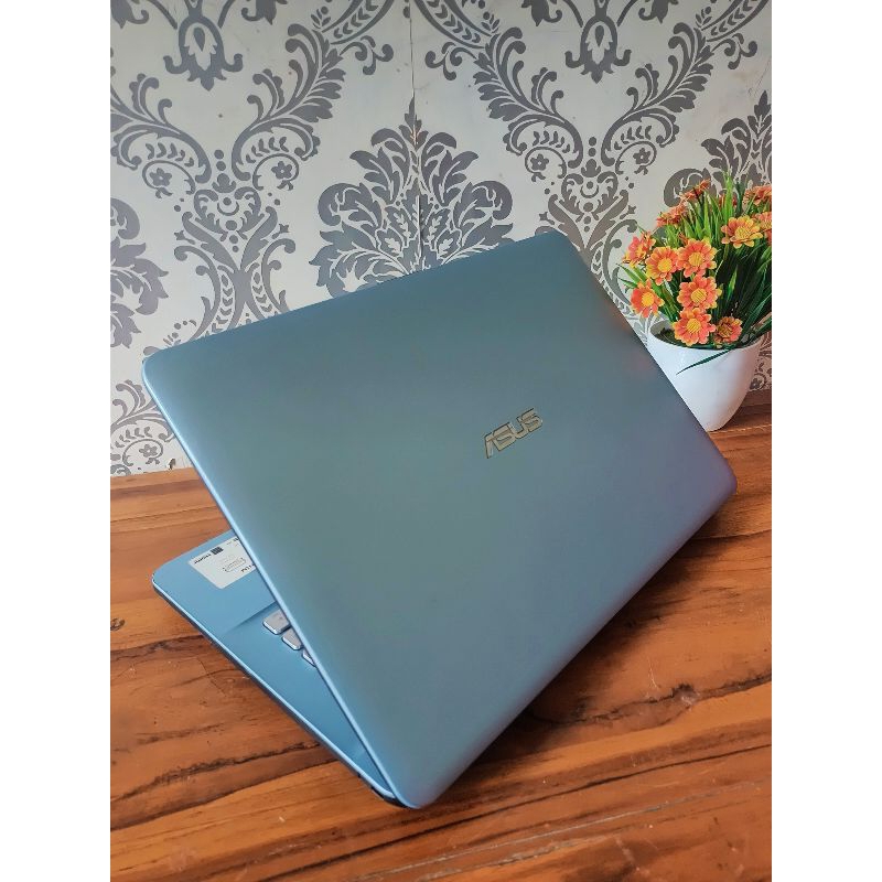 LAPTOP ASUS SLIM GENERASI 8 SSD + HDD || LAPTOP SECOND|| LAPTOP KULIAH