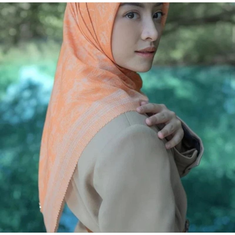 Zytadelia SALE hijab/kerudung segiempat voal (Brienzer series)