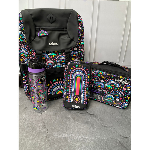 Smiggle Better Together Smile Backpack Lunchbag Set