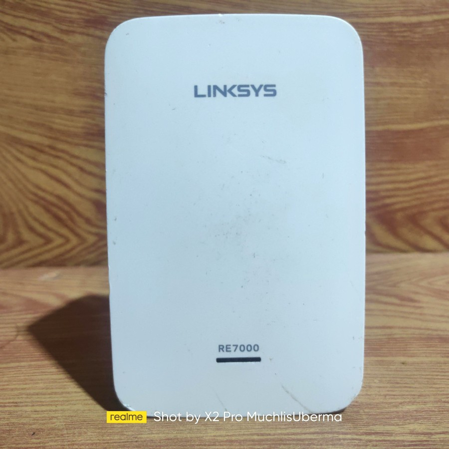 Linksys RE7000 Wi-Fi Range Extender AC1900 BOOST SIGNAL
