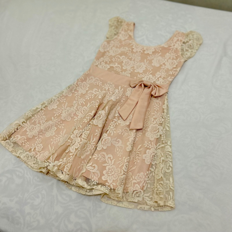 Dress Pesta Brukat Wanita Krem Size S