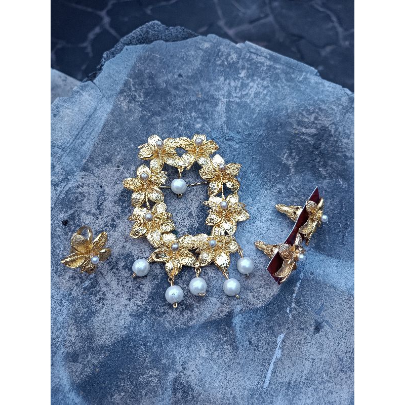 bros capung bulat besar terbaru bros wisuda bros kondangan bros nari