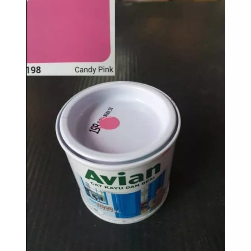 Cat kayu dan besi Avian 100 cc warna candy pink