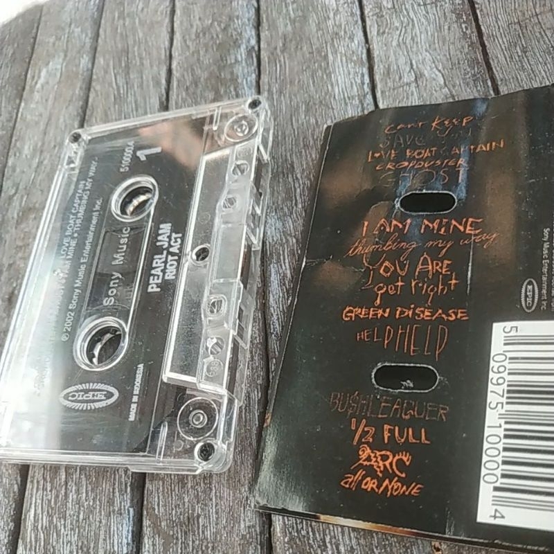 Kaset pita Pearl Jam