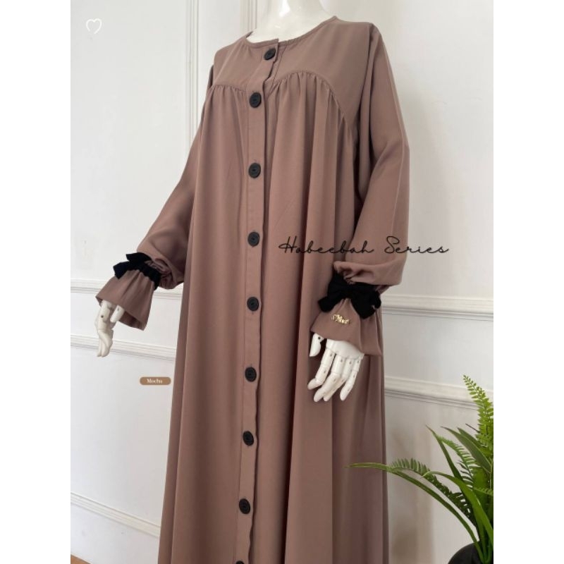 Abaya Habeebah dan SJK (Siffon Jetblack Khimar) by Mahira indonesia gamis mahira terbaru