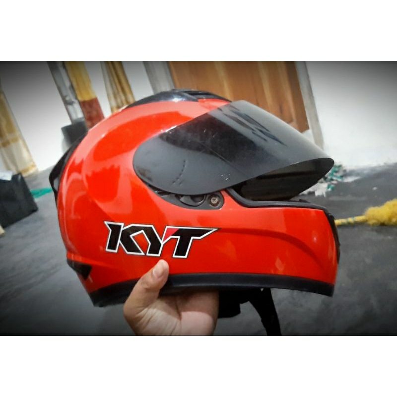 helm kyt R10 merah bekas muluss