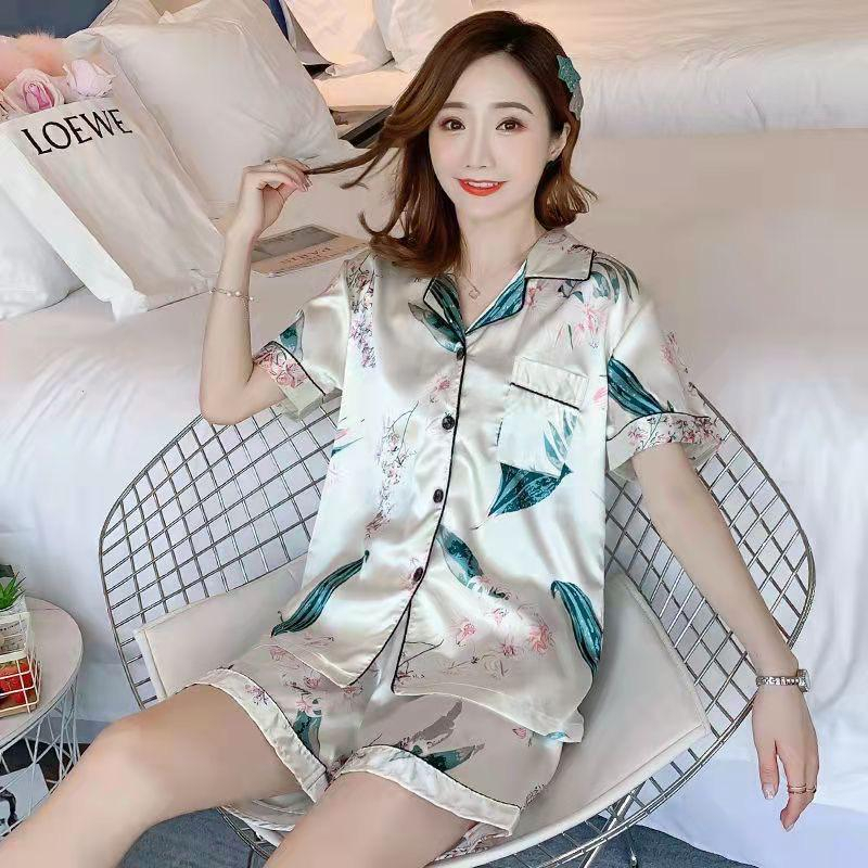 Ready Stock!!! Baju Tidur Piyama Set Bahan Satin Motif Lengan Pendek Celana Pendek/ Piyama Import / Super High Quality / Baju Tidur Import / Baju Tidur Murah / Piyama Set / Baju Tidur Set