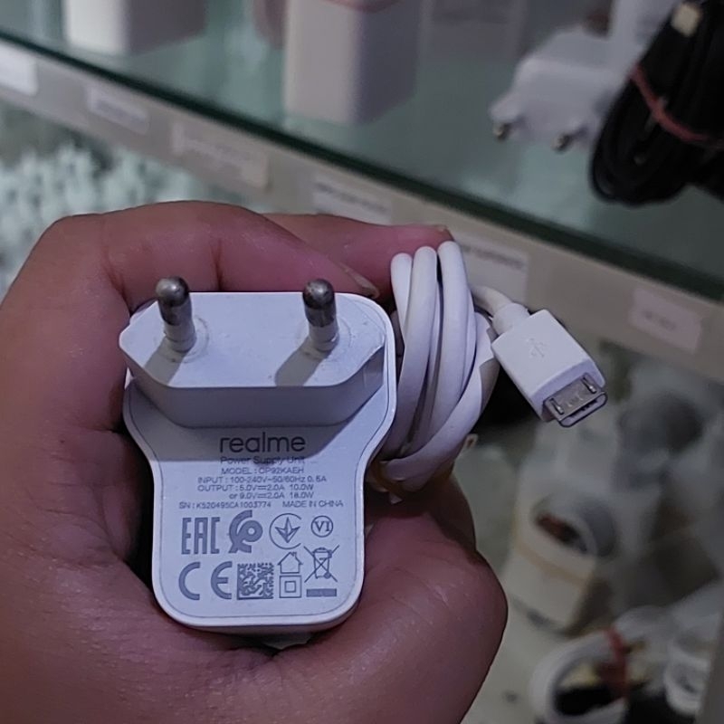 Charger Realme C 15 bekas copotan bawaan hp original 100000%