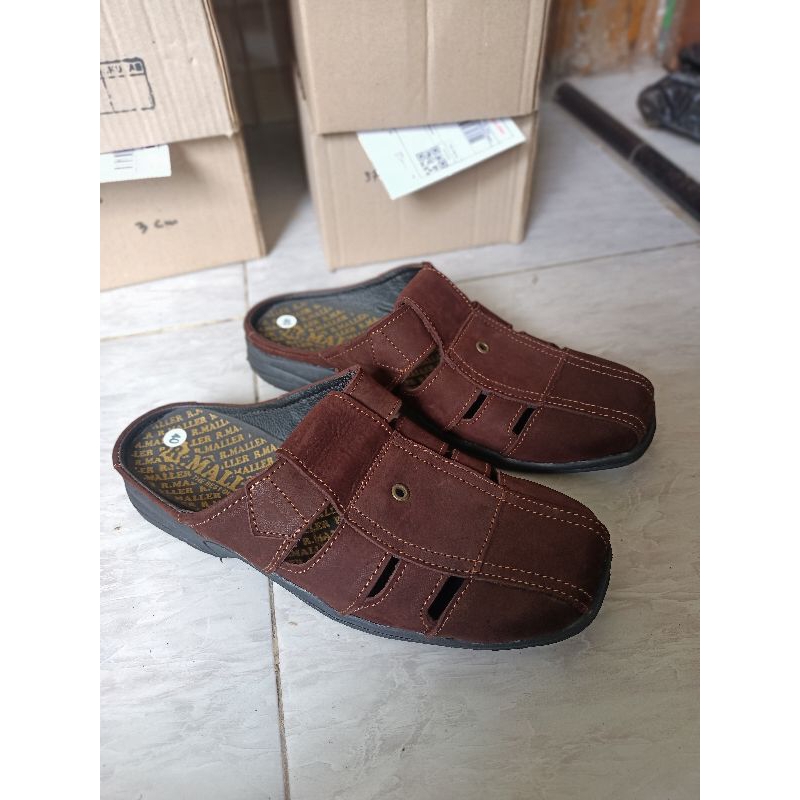 Sandal slide kulit asli. Nyaman dipakai,selop kulit asli