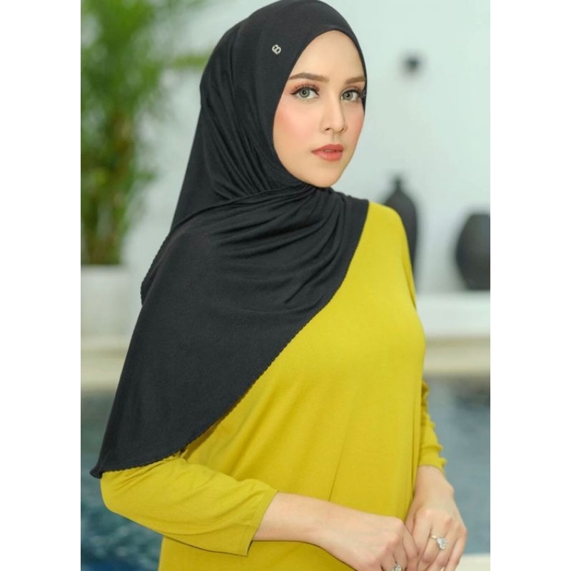 Buttonscarves Buttonscraves Everyday Jersey Slip-On Slip On