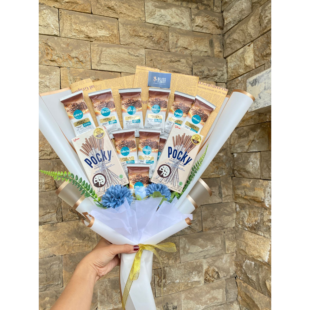 Buket wisuda bucket bandung buket snack bouquet exelso bucket Hadiah - Hadiah Anniversary