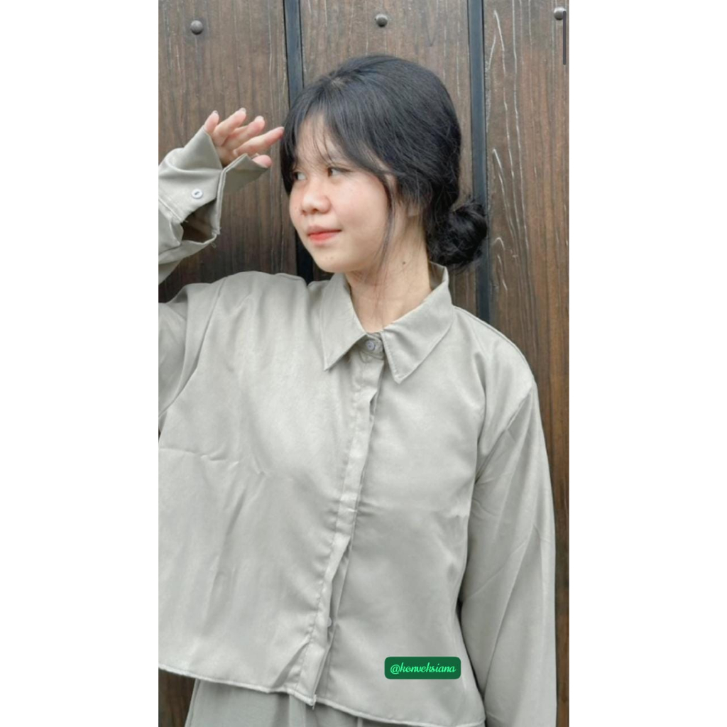 Cassie Blouse Kemeja Wanita Crop Top Bahan Shakilla Twill