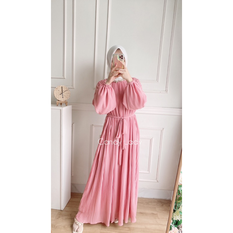 Audria Pleats Maxi