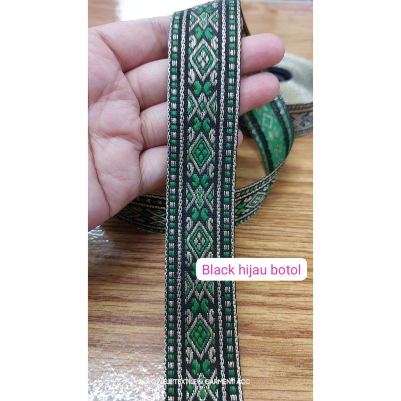 PITA RENDA BATIK / ETNIK / PITA SONGKET  BAHAN KAIN  LEBAR 3 CM  HARGA PER M