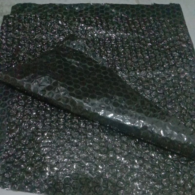 

tambahkan bubble wrap gelembung supaya barang tidak mudah baret tergores