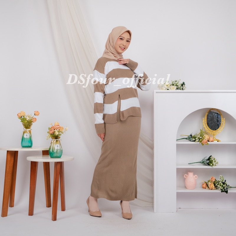 Oneset Yumna Stripe Blouse Rajut Premium [DSfourofficial]