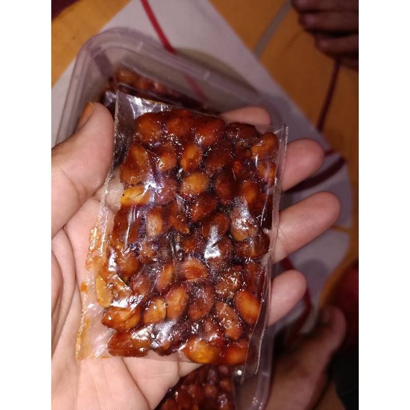 

camilan kacang pedas manis asem nampol (isi @18gr x 20bks)