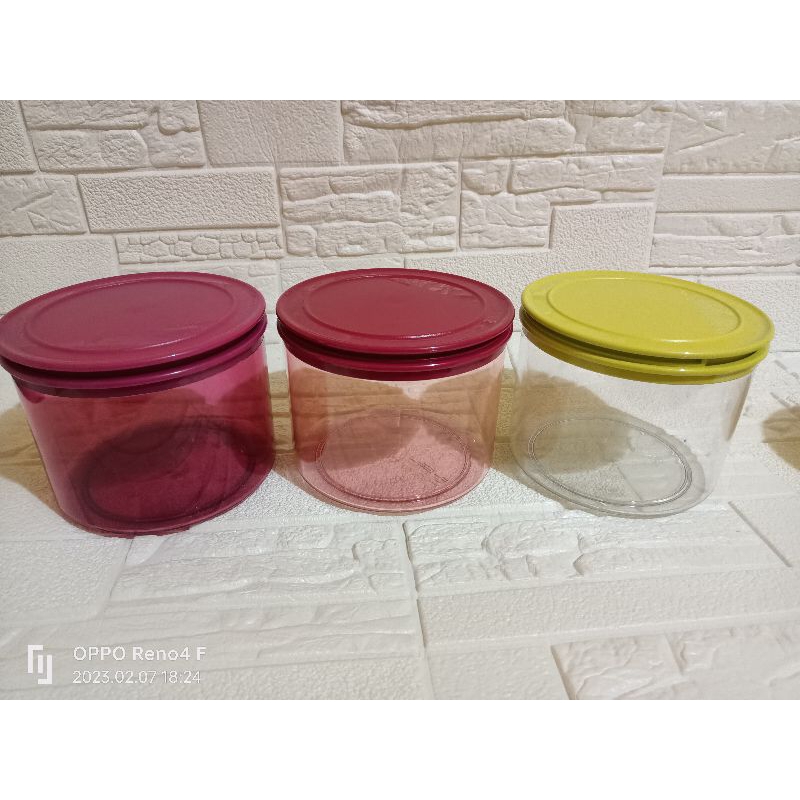 jolly keeper 1.7L hijau magenta tutup maruun by Tupperware