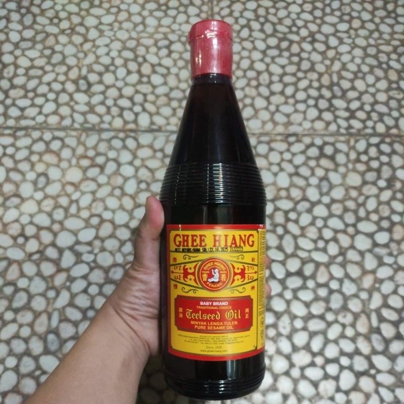 

GHEE HIANG PURE SESAME OIL (MINYAK WIJEN CAP BAYI) 680ML