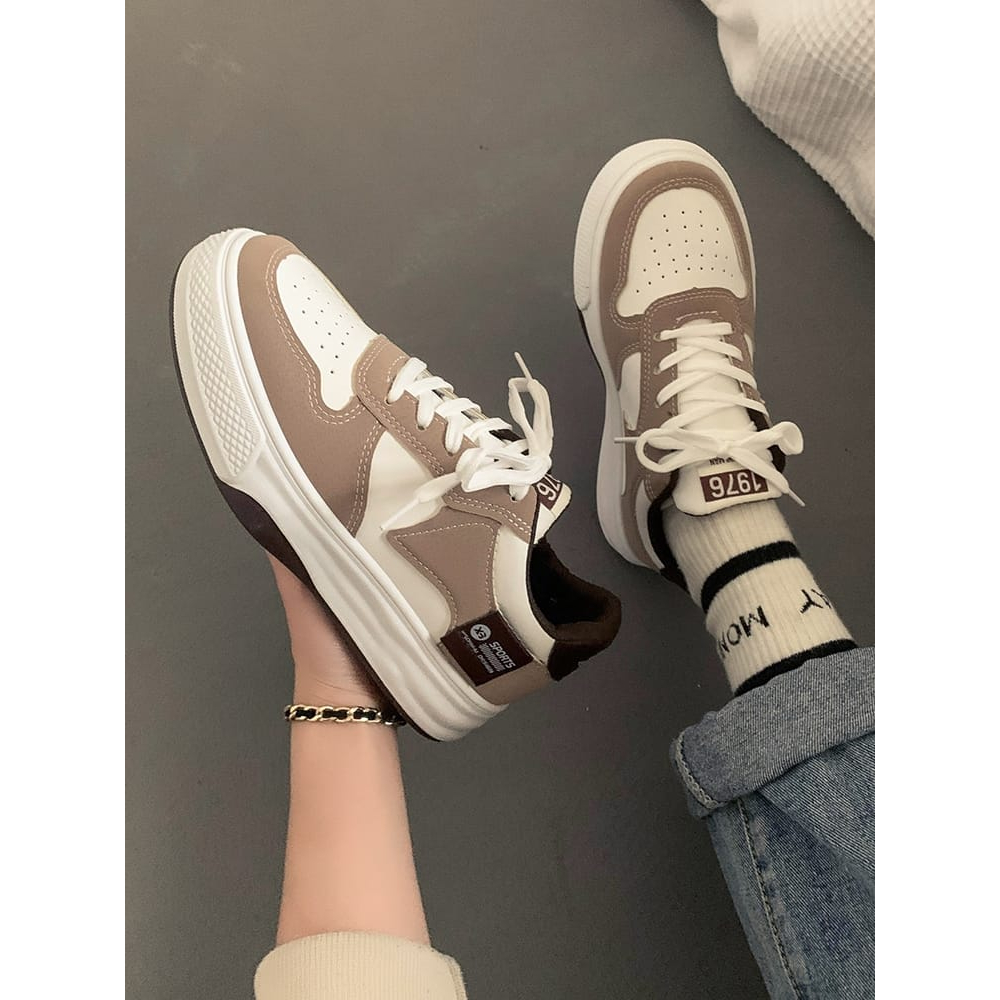 &quot;FREE BOX&quot; LV0212 Sepatu Sneakers Wanita  Sport Shoes Sepatu Fashion Wanita Korea Motif 1976