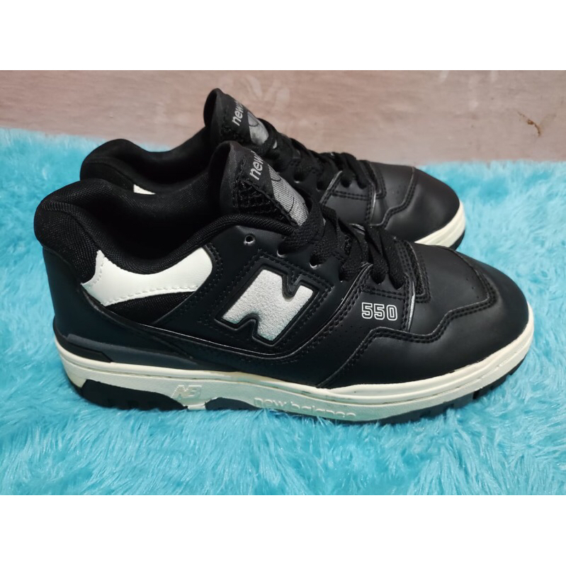 Sepatu second New Balance 550 size 38 ,insole 23’5cm black