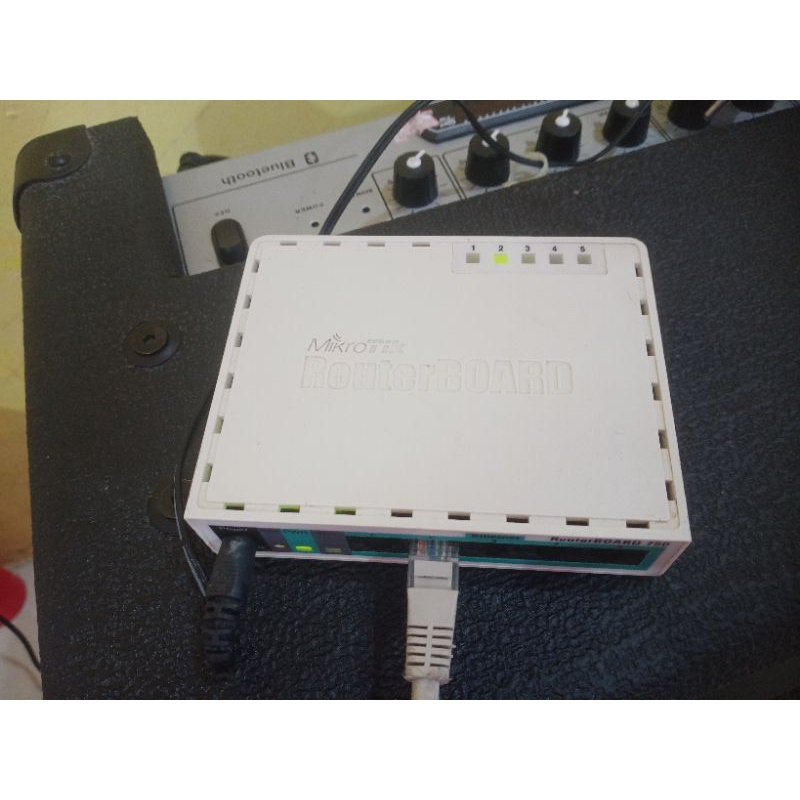 mikrotik rb 750