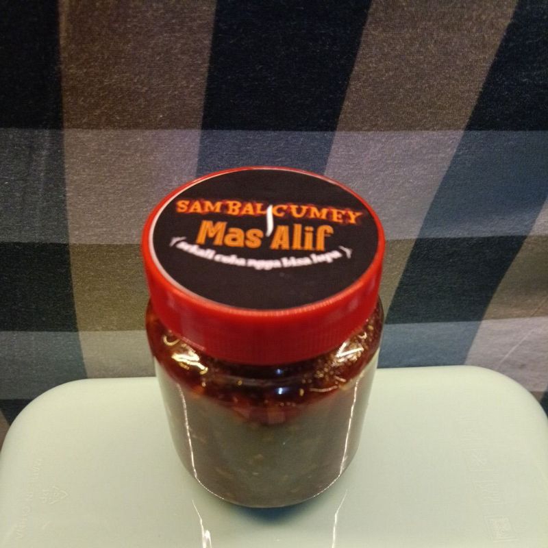 

Sambal Cumey 200ml (sambel cumi pedas)