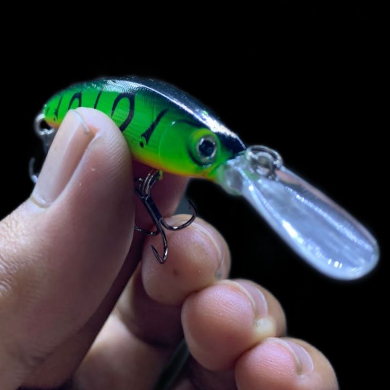 minnow lidah panjang warna hijau tua 7cm 5,7g cocok untuk casting hampala atau ikan baung