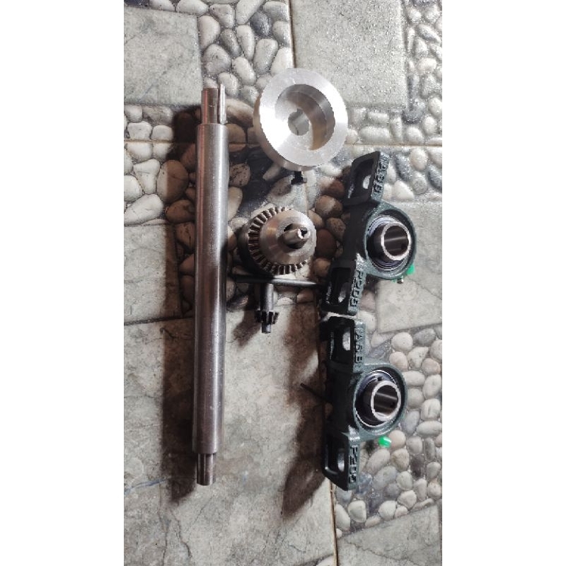 As set Bubut Kayu kepala bor 13mm