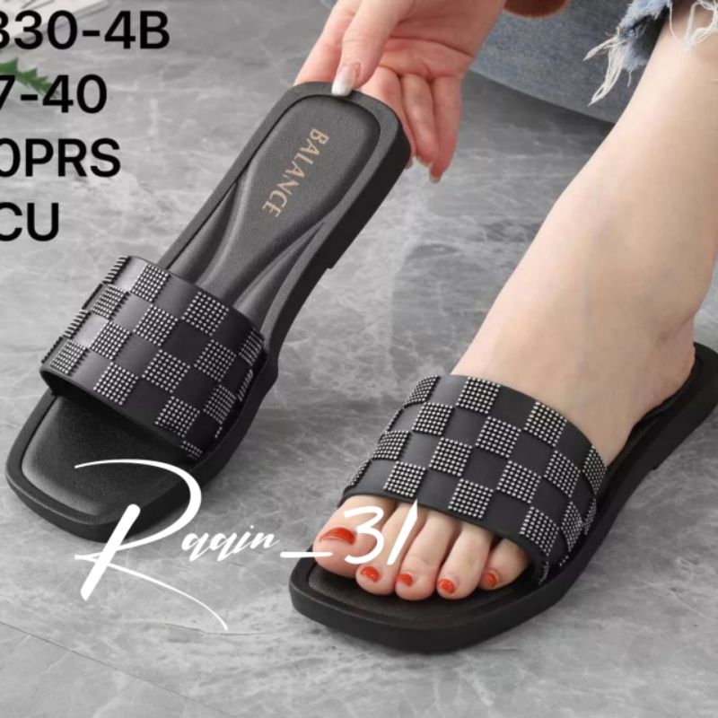 Sandal wanita terbaru Sandal teplek import balance Selop wanita kekinian motif catur