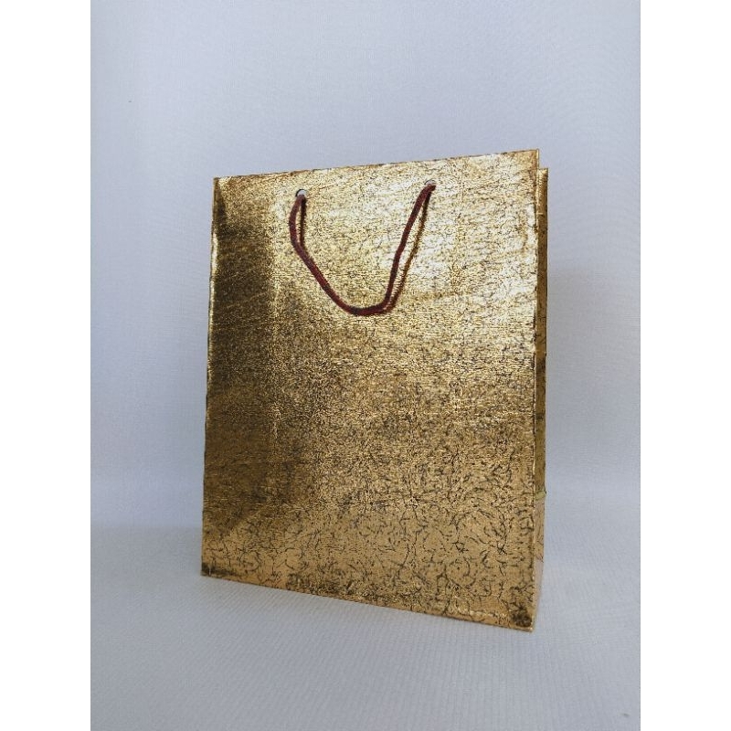 

PAPERBAG EMAS ukuran 20×25×11