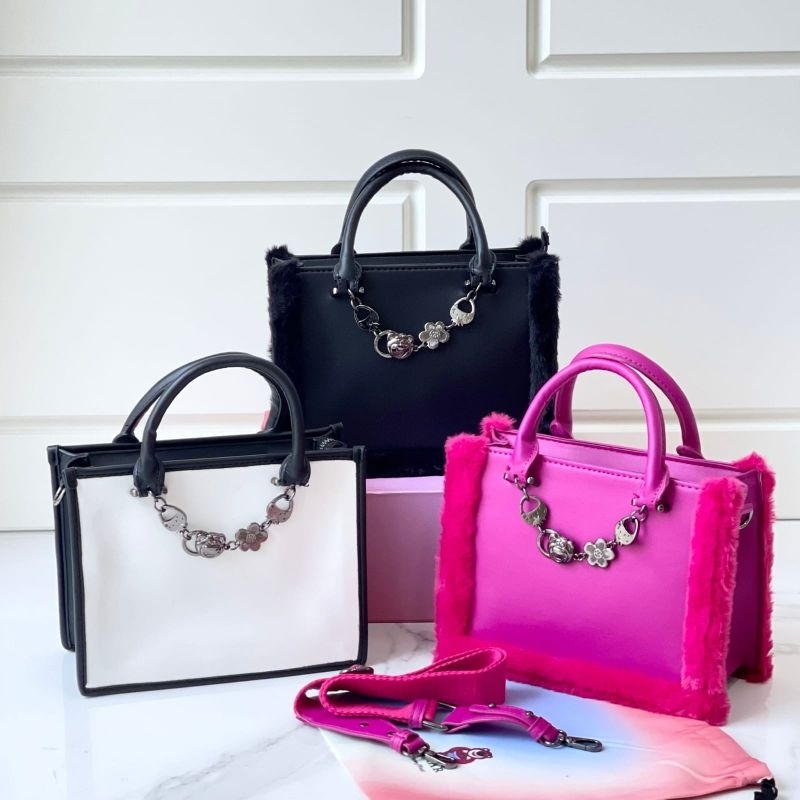 PROMO SALE Tas ck selempang jinjing bulu fur hitam putih pink include box