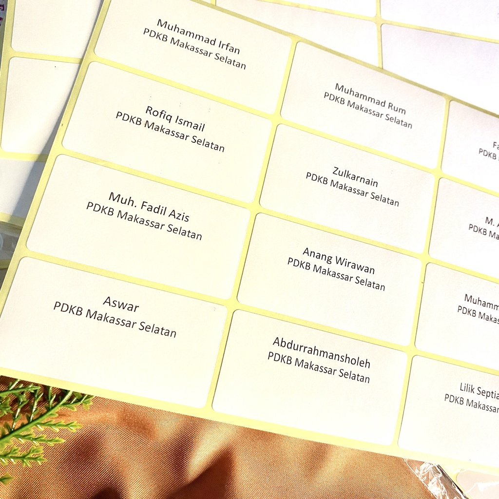 

Cetak label nama free dari pemesanan undangan di grosirundangan
