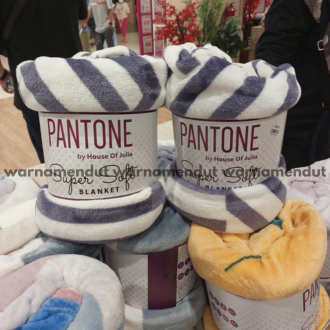 Selimut Pantone Selimut lembut nyaman dan hangat ukuran 150x200cm WMO