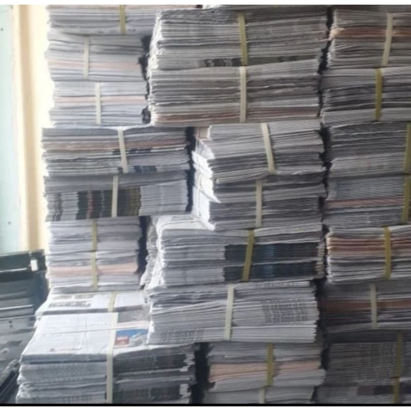 koran bekas kiloan/koran bekas (baru) berkualitas  (berat 1kg)