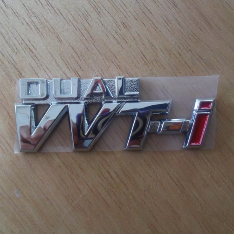 Emblem Dual Vvti / Vvt-I Logo Mobil Silver  Crom Crhome Tempel Oem