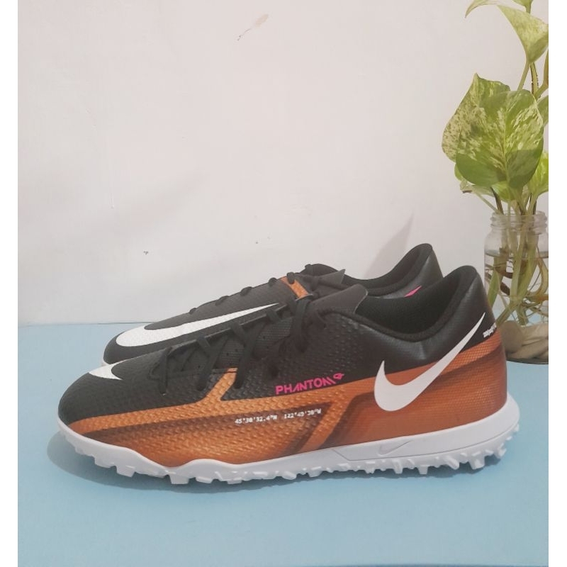 Sepatu Nike Phantom GT2 Club TF