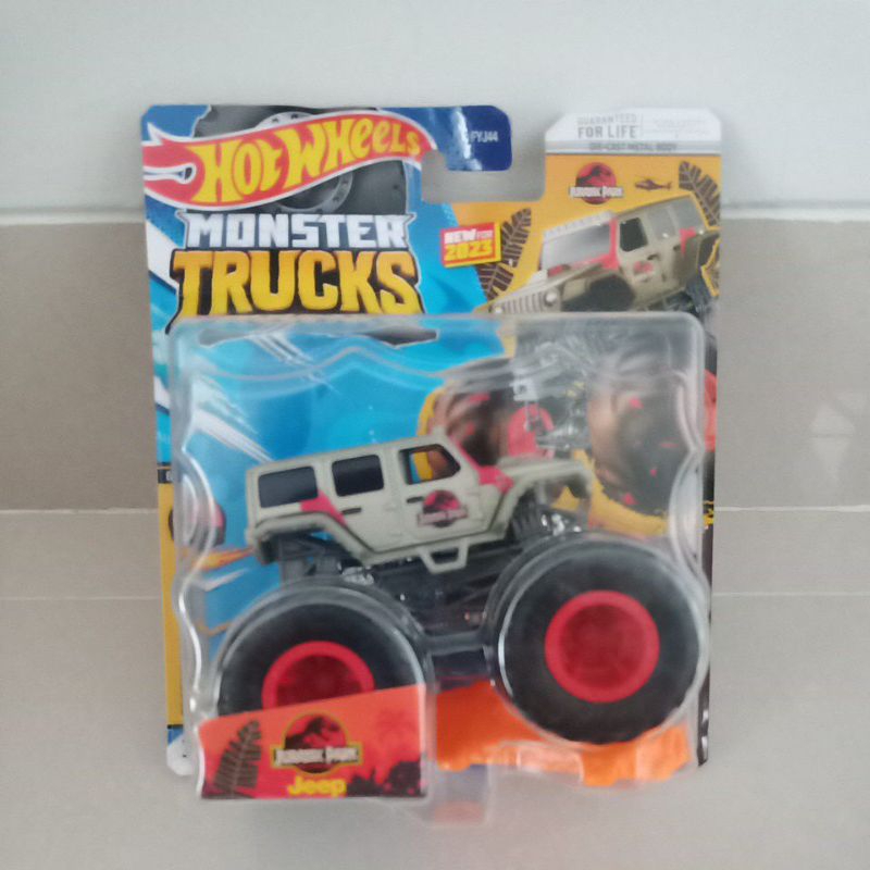 jeep monster trucks hotwheels jurassic park