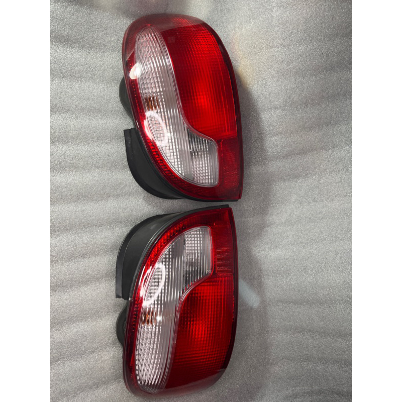 Harga Sepasang Stoplamp Hyundai Accent Cakra Bimantara 96-00 Stoplam