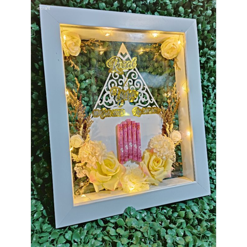 1 HARI JADI Mahar Pernikahan Gunungan Wayang bisa request warna ukuran 25x20 cm