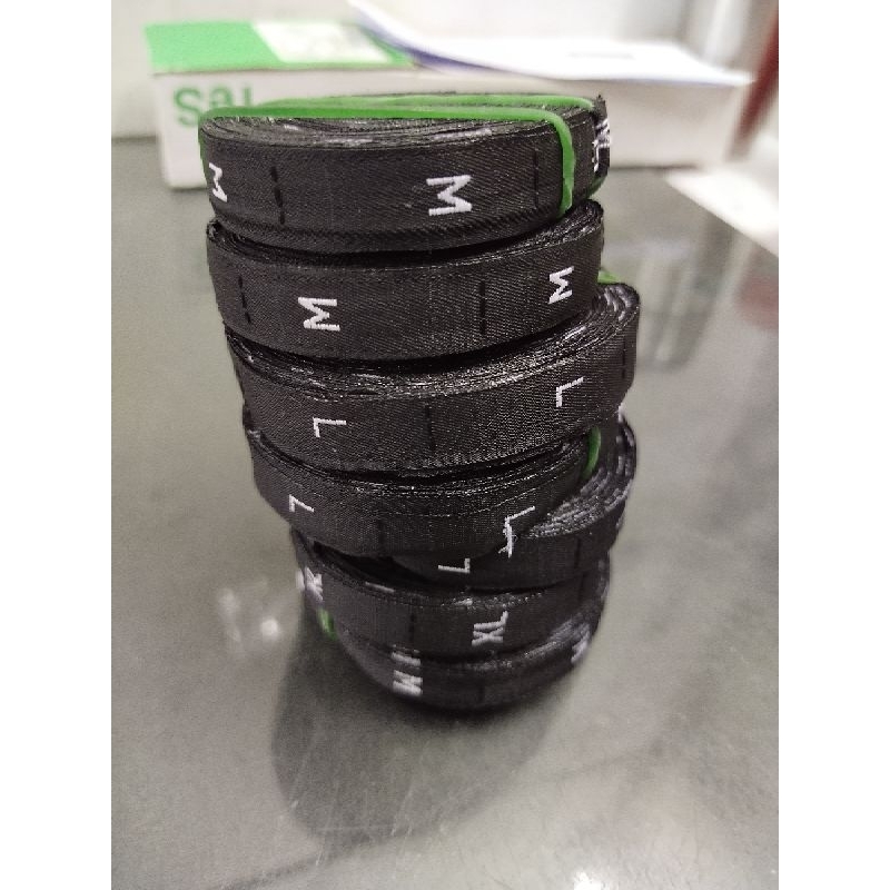 

size label rajut hitam isi 500