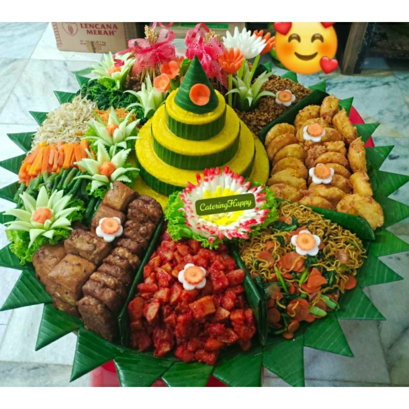 

Tumpeng/ Nasi tumpeng/ Tumpeng isi komplit/ Bakul liwet/ Nasi box/ Kue tampah/ Puding buah/ Nasi kotak/ Sate tampah/ Tumpeng mini/ Catering