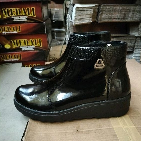 Sepatu kulit wanita boots MEDALI Polwan,Secwan,ASN sepatu kerja fornmal