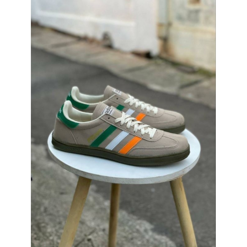 Sepatu Sneakers Flat Shoes Pria. Adidas Spezial. Ukuran 39-44. Grade Ori.