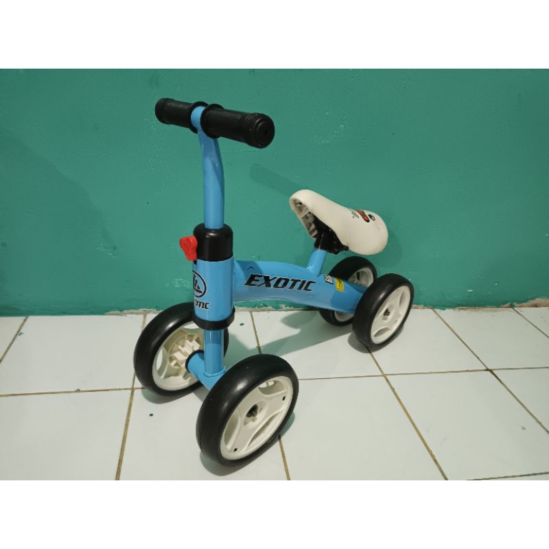 Sepeda Statis Warna Biru Second