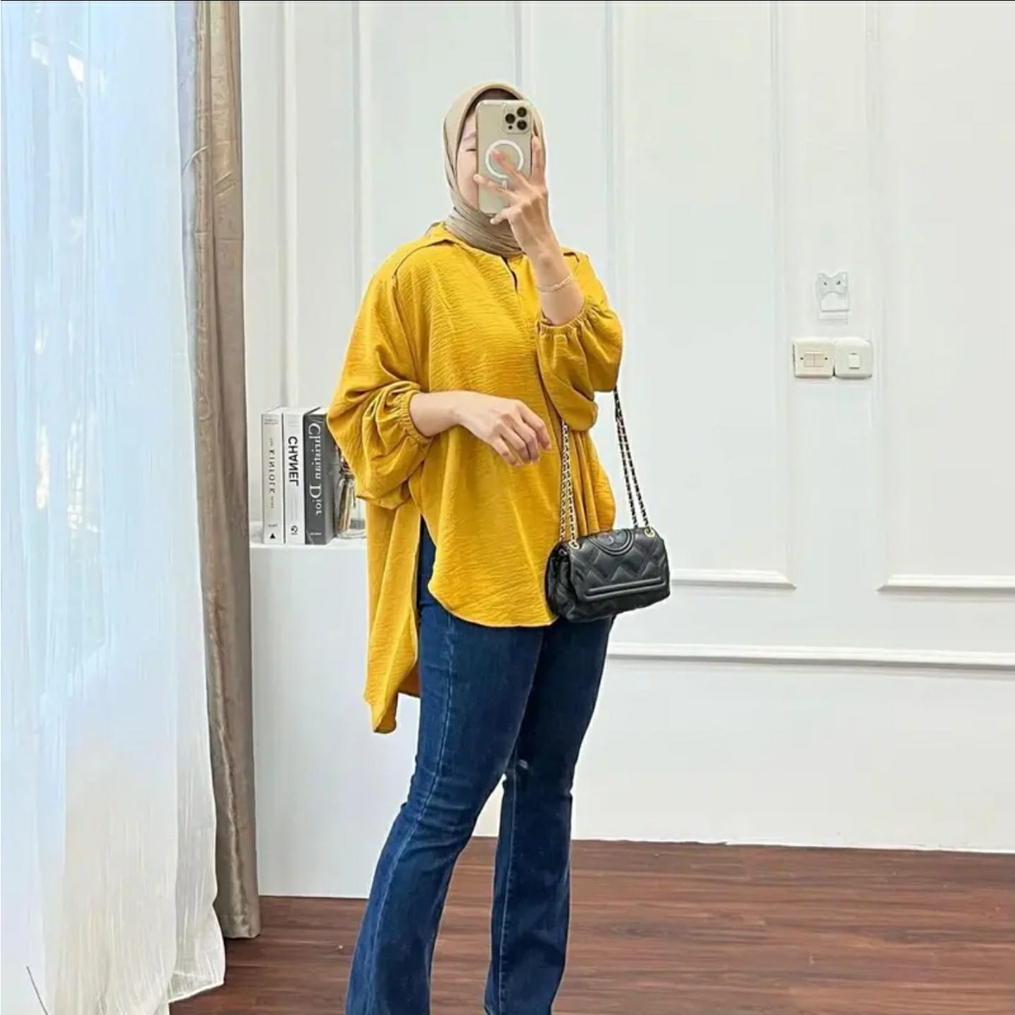 Berlin Blouse Outer Crinkle Airflow Atasan Wanita Belah Kemeja Korean Style Kekinian Outfit Wanita Terbaru