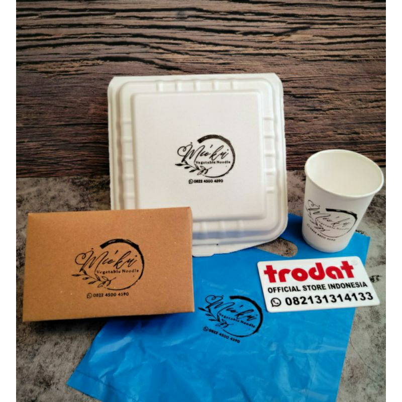 

stempel paperlunch/paperbox custom